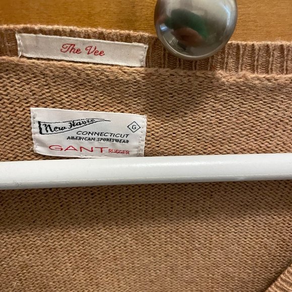 Gant Rugger, Men's Lambswool Camel Sweater, V Neck, Medium - Picture 5 of 8